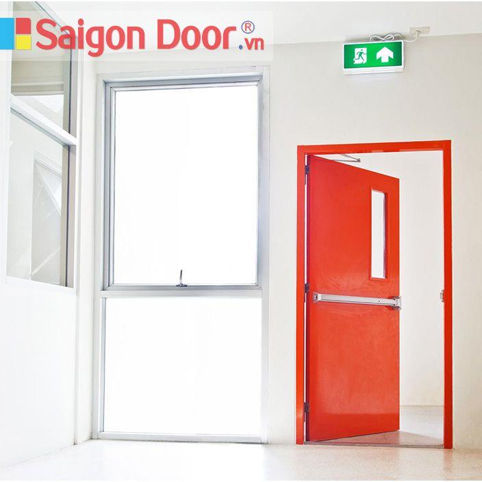 ច្រកចេញបន្ទាន់ SGD 1
